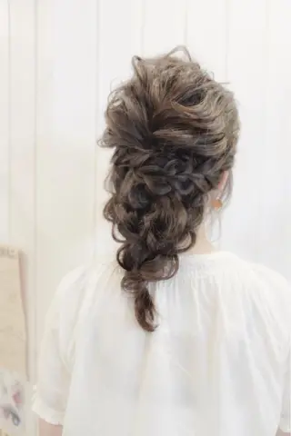 ヘアアレンジ 佐山 眞紀のヘアスタイル