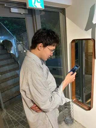 メンズ PELEハイトーン shinobuのヘアスタイル