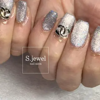 ネイル S. JEWELのネイルデザイン
