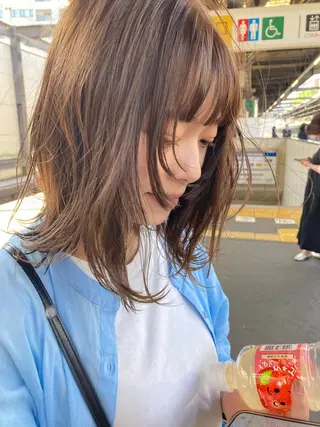 ミディアム カラー fille所属・金子 歩実のヘアスタイル