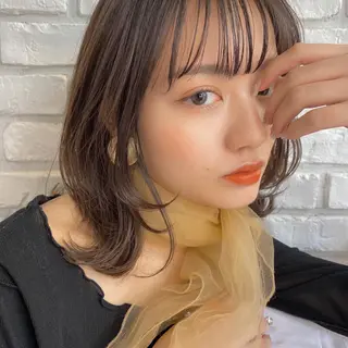 セミロング カラー ヘアアレンジ 対馬 粘音のヘアスタイル