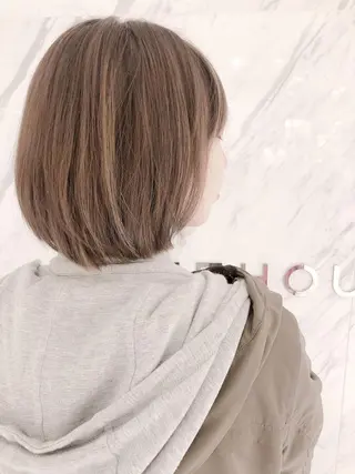 ショート カラー ブリーチカラー 美髪矯正takaraのヘアスタイル