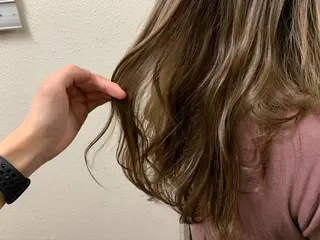 ミディアム カラー パーマ ヘアアレンジ メンズ キッズ ネイル マツエク・マツパ 切りっぱなしヘアボブ ミディアムヘアRYOのヘアスタイル