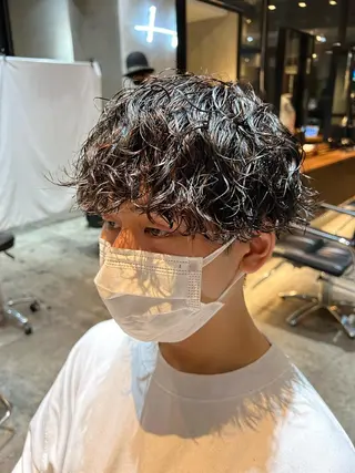 ショート パーマ メンズ 波巻きスパイラルパー マ/シャドウパーマ駿のヘアスタイル