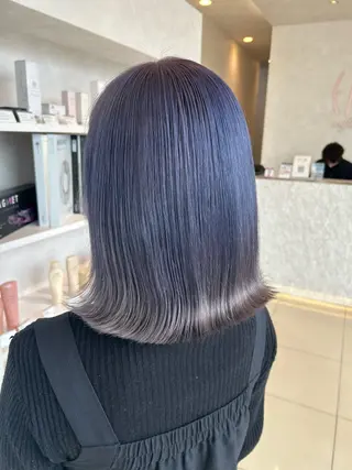 カラー 小林 亜紀のヘアスタイル