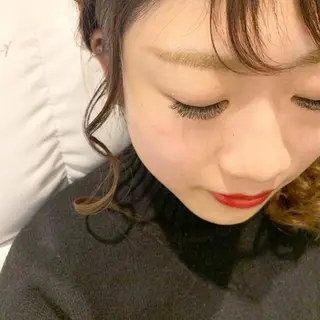 マツエク・マツパ まつげパーマ／眉毛 H e l l aのマツエク・マツパデザイン