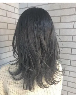 ミディアム カラー 中村 よしひでのヘアスタイル