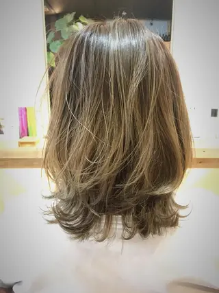 ミディアム 末石 智のヘアスタイル