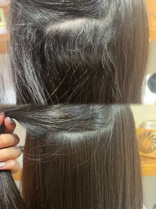 セミロング 塩川ももこ/ 自然な縮毛矯正のヘアスタイル