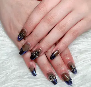 ネイル nail&eye Ariesのネイルデザイン