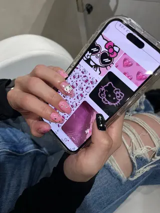 ネイル 浅野 優衣のネイルデザイン