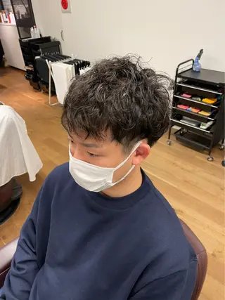 ミディアム パーマ ヘアアレンジ メンズ 山﨑 優貴のヘアスタイル