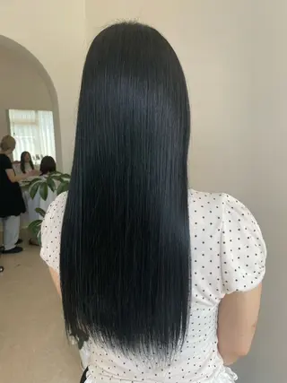 ロング 鈴木 梨瑚のヘアスタイル