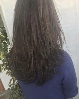 カラー mu ku.のヘアスタイル