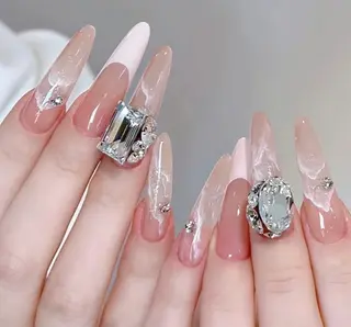 ネイル D-BEAUTY Nailsalonのネイルデザイン