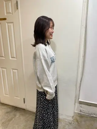 ミディアム カラー MIOベージュカラー 柔らかいカラーのヘアスタイル