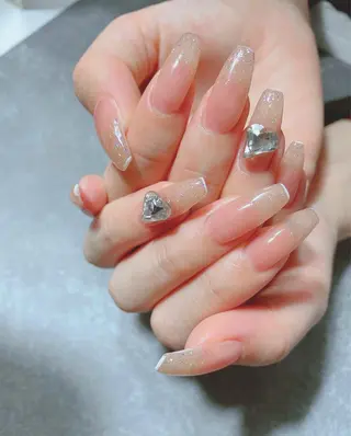 ネイル aura .のネイルデザイン