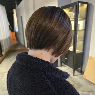 ショート ハヤシ マユ ✂ 府中美容室のヘアスタイル