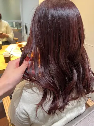 セミロング カラー 片岡 由依のヘアスタイル