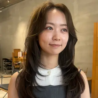 ロング /似合わせカット/ 大人カジュアルのヘアスタイル