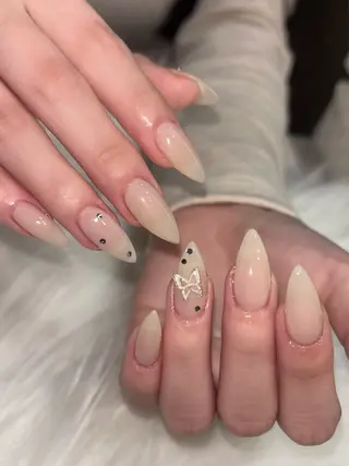 ネイル 🧸fein. rena🩰のネイルデザイン