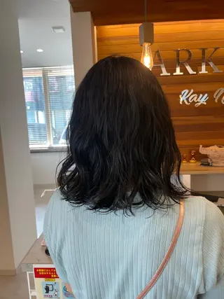 ミディアム パーマ やまこし 美裕樹のヘアスタイル