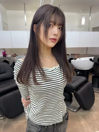 セミロング カラー カラー特化型美容師 保住のヘアスタイル