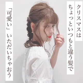 セミロング カラー ヘアアレンジ アイブロウ LAVENDIA 初音のヘアスタイル