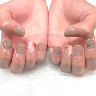 ネイル MADDYNAILS ✴︎柏痛ネイルのネイルデザイン