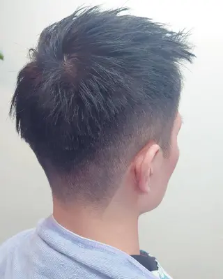 ショート smash所属・佐 藤のヘアスタイル