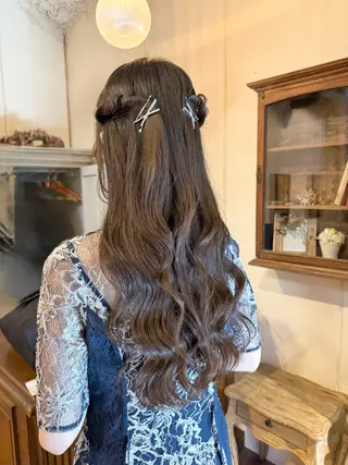 ロング ヘアアレンジ 🪿ｍａｉｋｏ🌿 プライベートサロンのヘアスタイル