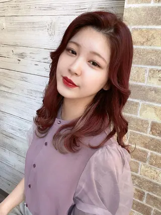 セミロング カラー ヘアアレンジ LAVENDIA 初音のヘアスタイル