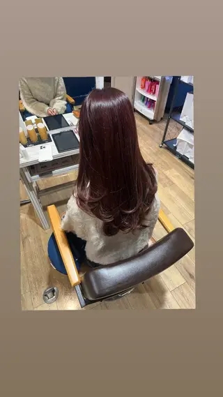 ロング カラー 三浦 吏恵のヘアスタイル