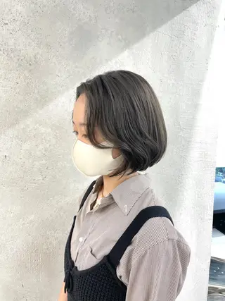ショート カラー ami /原宿/表参道のヘアスタイル