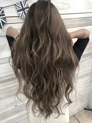 カラー 💎ブリーチ／ボブ 💎ハルのヘアスタイル