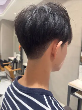 メンズ 頭から整える美容師 松田のヘアスタイル