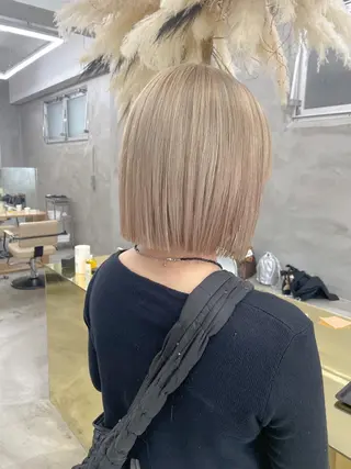 ショート カラー レイヤーカット 🪩yurikaのヘアスタイル