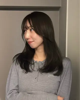 セミロング カラー ワンカールで盛れる レイヤー🎀Macoのヘアスタイル