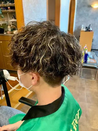 カラー パーマ メンズ stylist 静音「LEON」のヘアスタイル