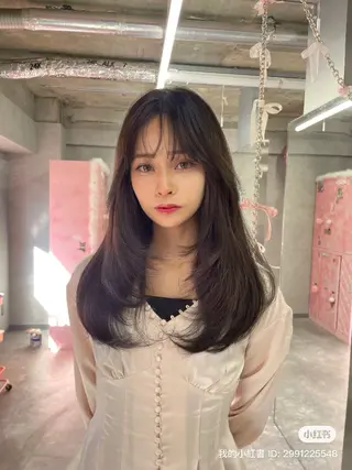 ロング K Iのヘアスタイル