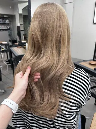 ロング カラー IPPO アカデミーのヘアスタイル