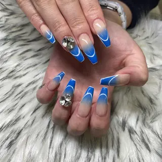 ネイル la vie Luire ｱｽｶのネイルデザイン