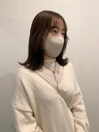 ミディアム 落合希 Olivebeigeのヘアスタイル