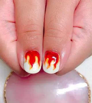 ネイル CROWN プライベートサロンのネイルデザイン