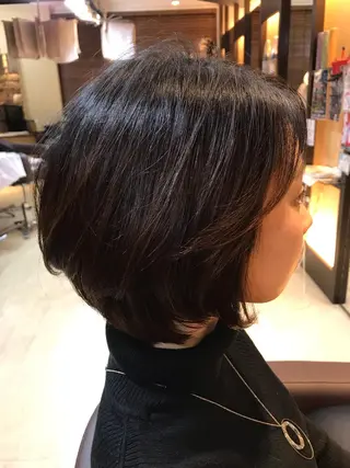 ショート ❣️大人色気レイヤー 美髪縮毛 金山❣️のヘアスタイル