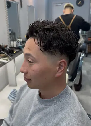 ショート パーマ メンズ 刈部倶楽舞　山下 敦史のヘアスタイル