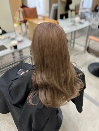 ロング MIDORI🎀 透明感/ベージュのヘアスタイル