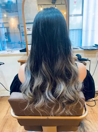 ロング カラー ヘアアレンジ ママ美容師🧸谷山 潮音/ReFa取扱店のヘアスタイル