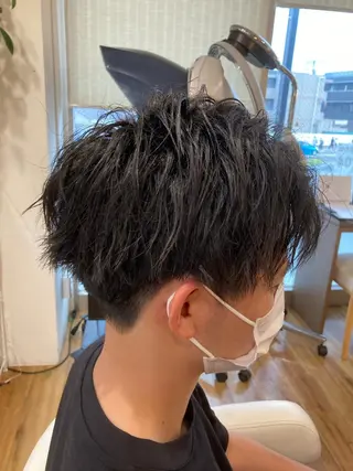 ショート Keita 白髪ぼかしのヘアスタイル