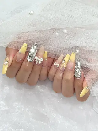 ネイル akari🎀 京橋 ARRINEのネイルデザイン